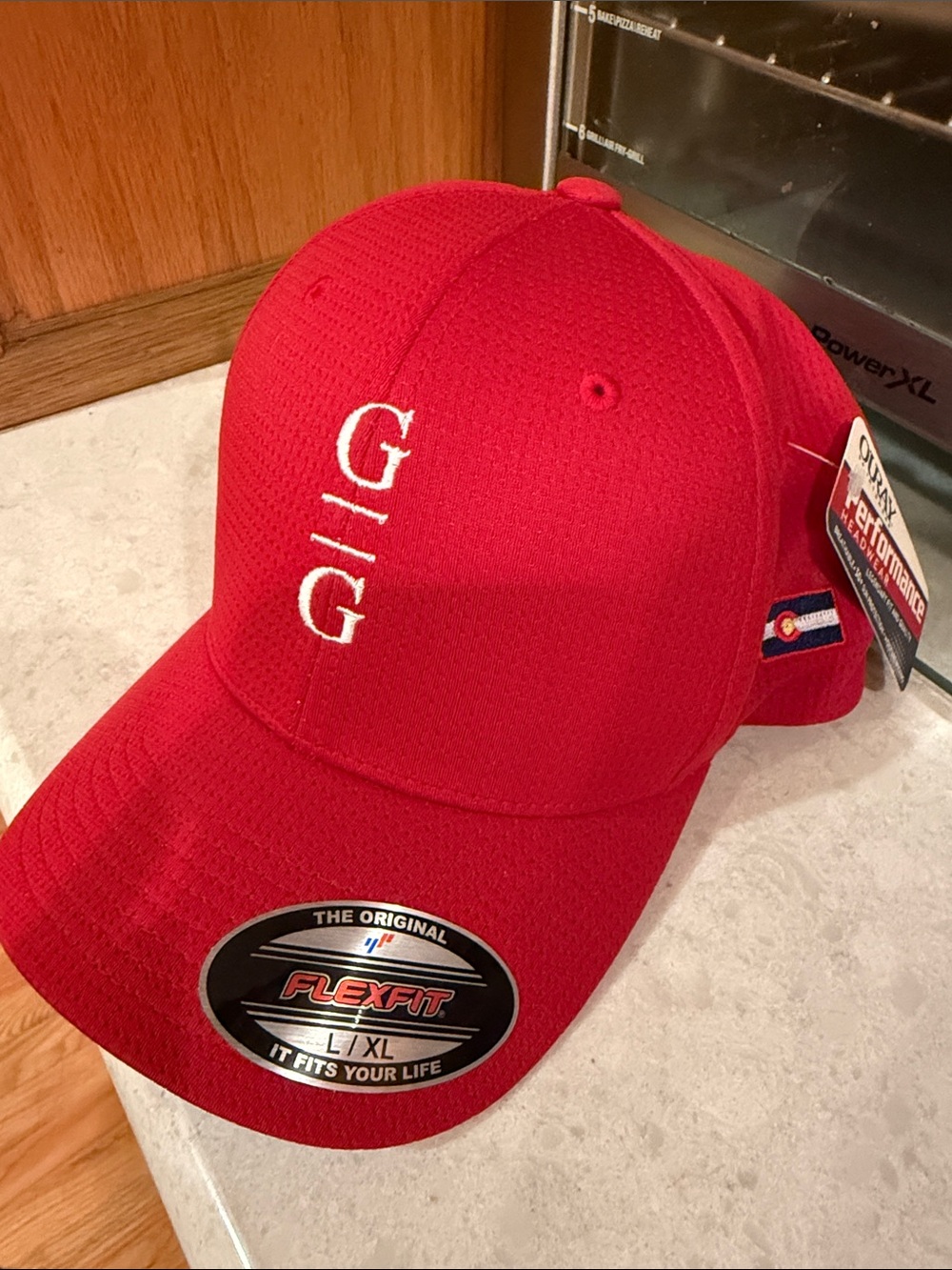 NWT Red Flexfit Performance Cap with White 'G||G' Embroidery and Colorado Flag